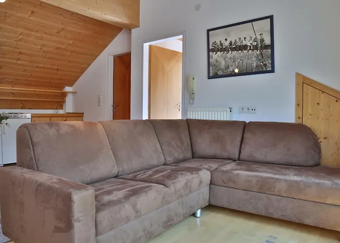 Moidl * Ζόλντεν